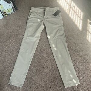 NWT Men’s lululemon commission pant slim 37” size 32 waist - khaki pants